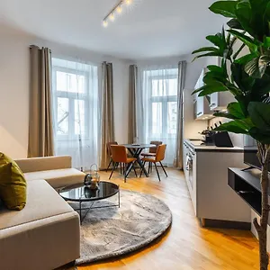Trendy With - Smart Tv, Coffee Machine In Meidling Apartmán